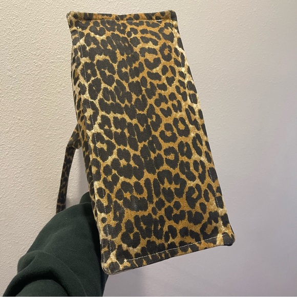 Ganni Leopard Large Canvas Tote Bag - Picture 6 of 6